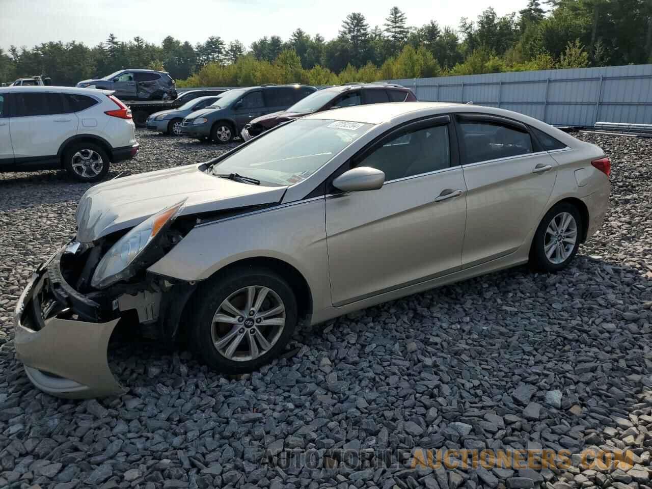 5NPEB4AC2BH088281 HYUNDAI SONATA 2011