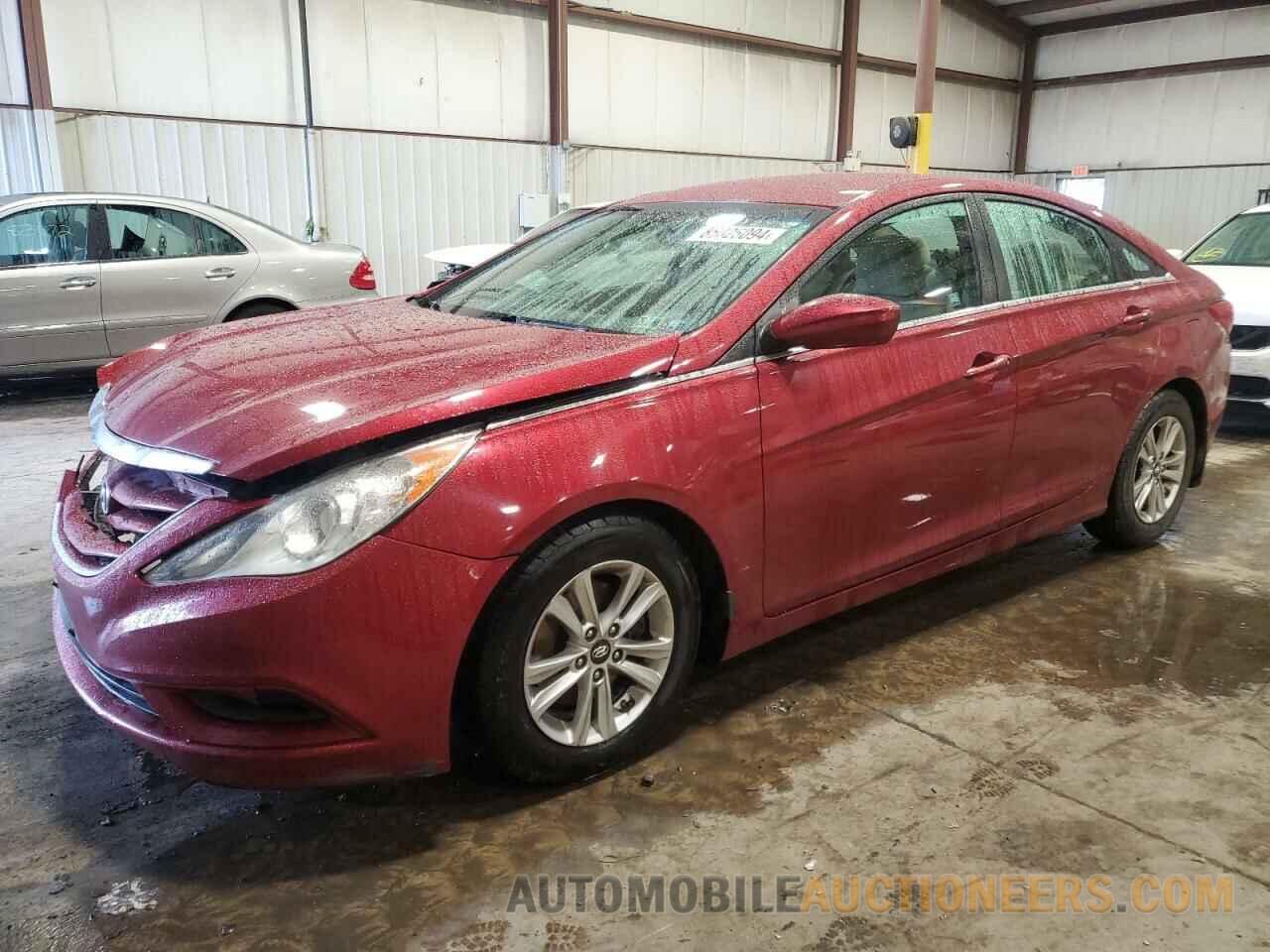 5NPEB4AC2BH103569 HYUNDAI SONATA 2011