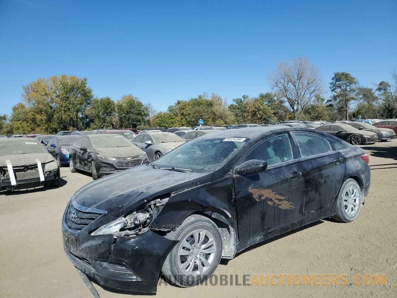 5NPEB4AC2BH171032 HYUNDAI SONATA 2011