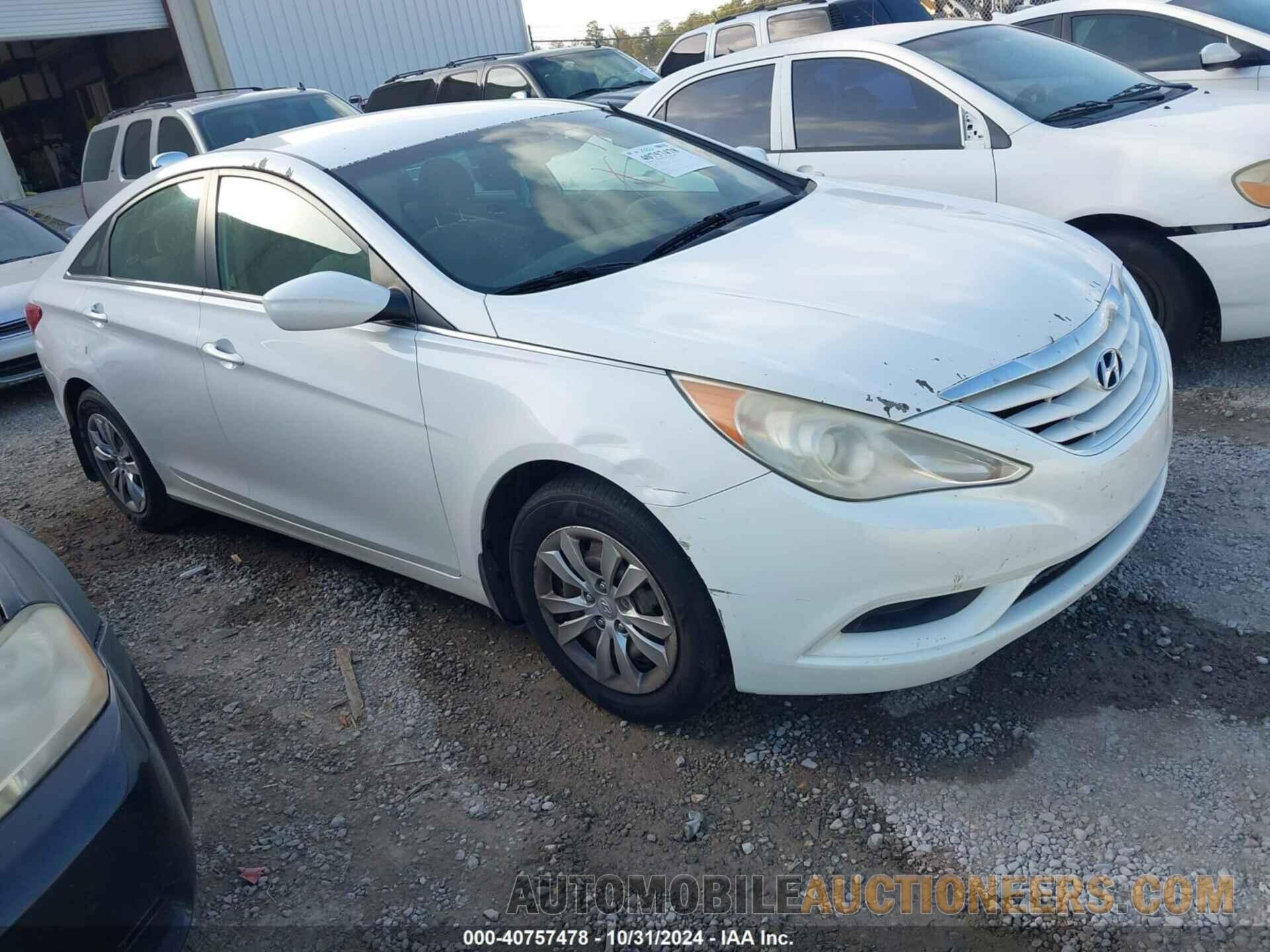 5NPEB4AC2BH237028 HYUNDAI SONATA 2011