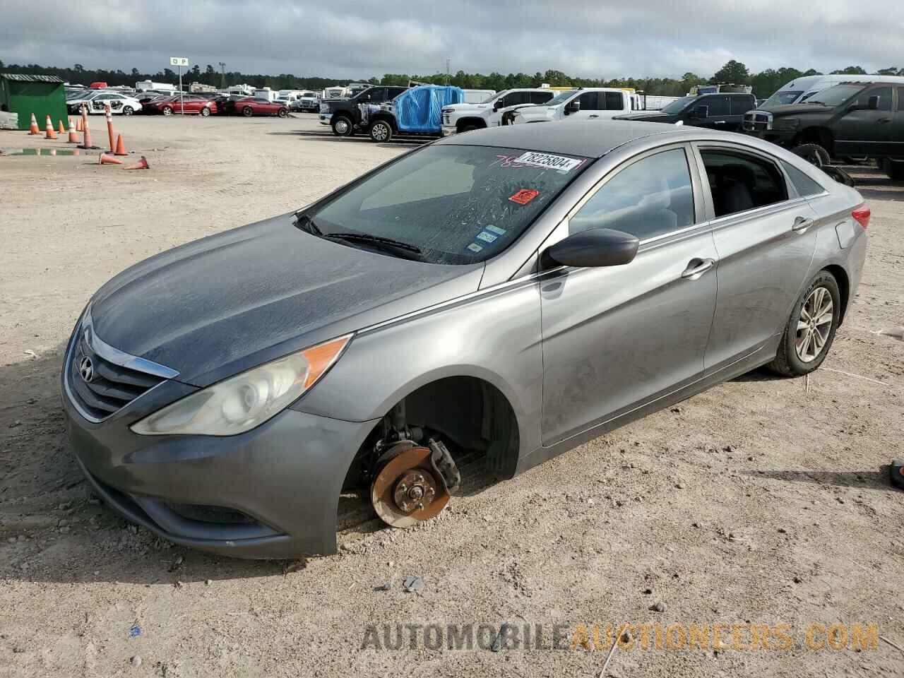 5NPEB4AC2BH243475 HYUNDAI SONATA 2011