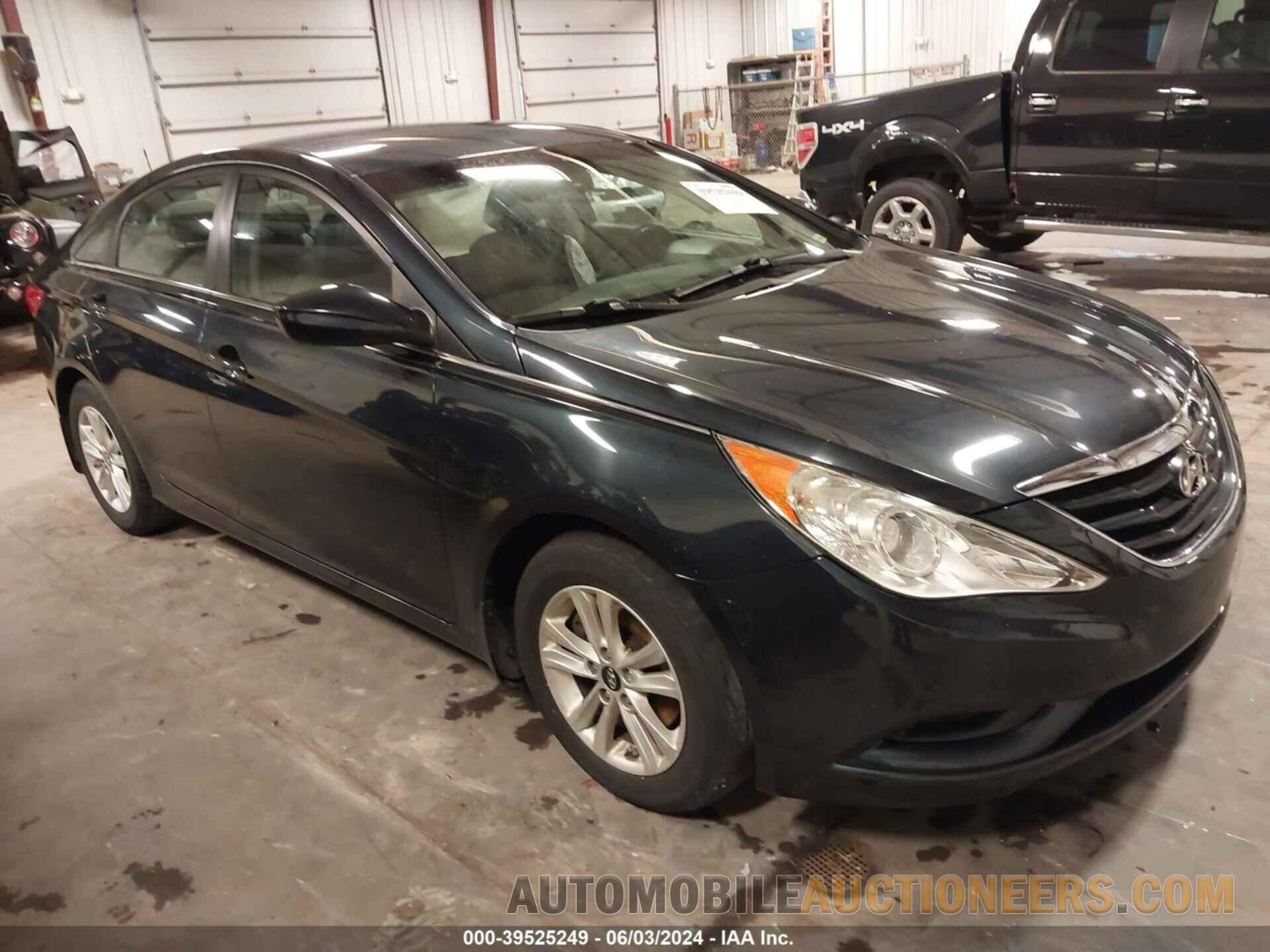 5NPEB4AC2CH352908 HYUNDAI SONATA 2012