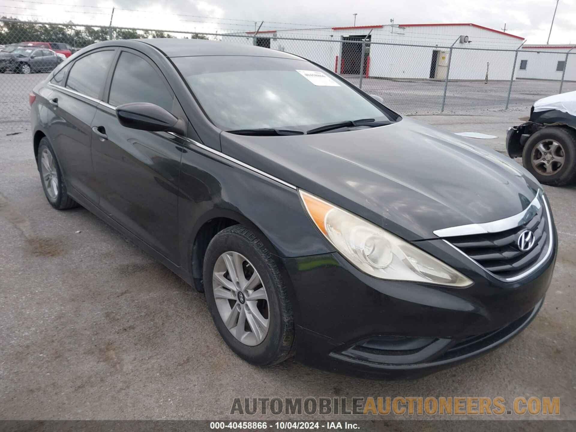 5NPEB4AC2CH396858 HYUNDAI SONATA 2012