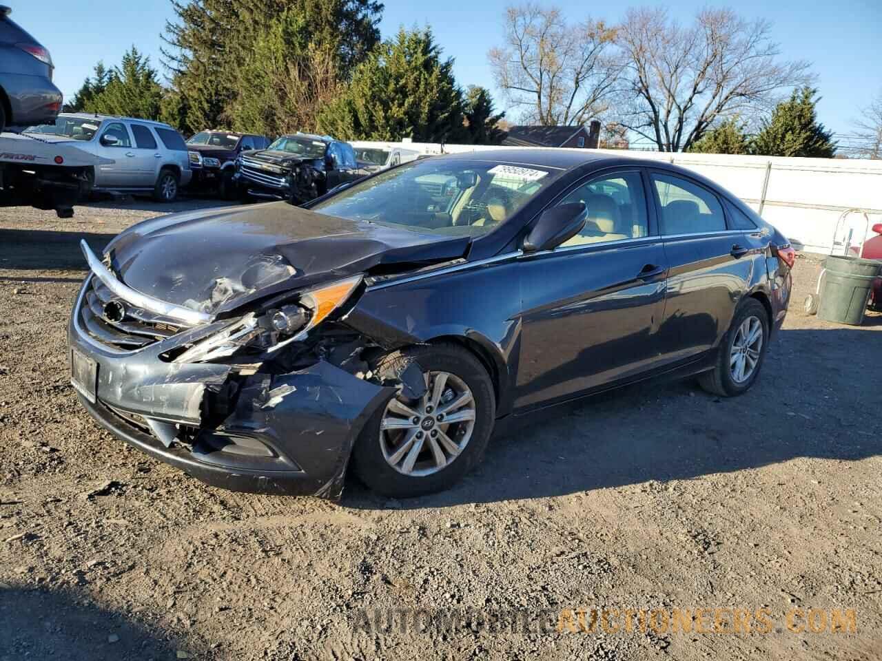 5NPEB4AC2CH441717 HYUNDAI SONATA 2012