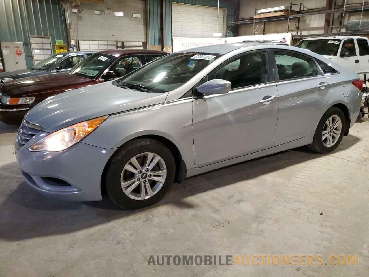 5NPEB4AC2CH469615 HYUNDAI SONATA 2012