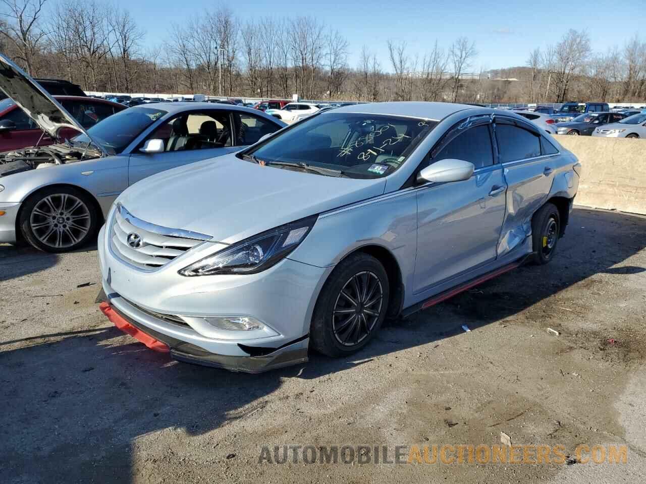 5NPEB4AC2DH508687 HYUNDAI SONATA 2013