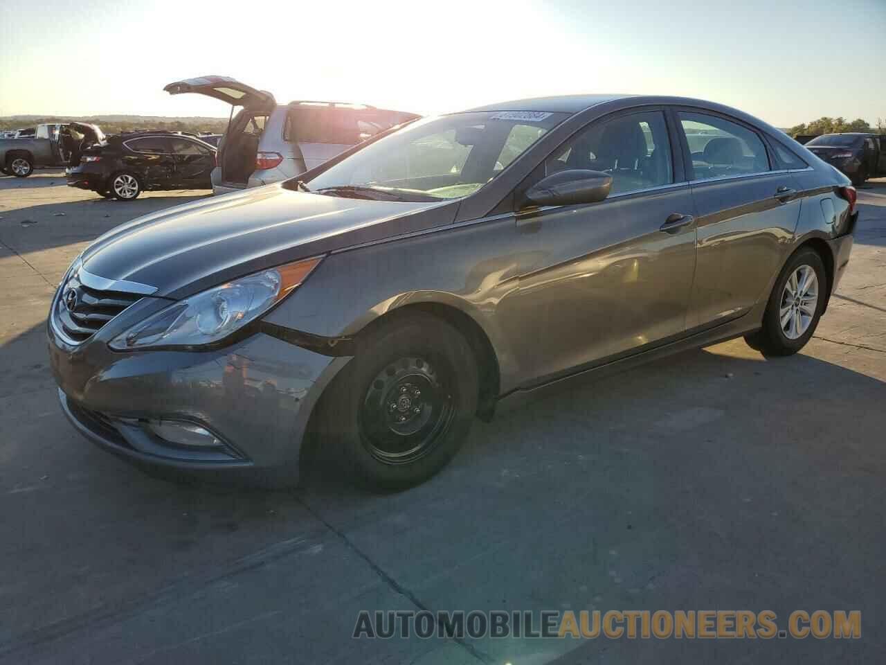 5NPEB4AC2DH521813 HYUNDAI SONATA 2013