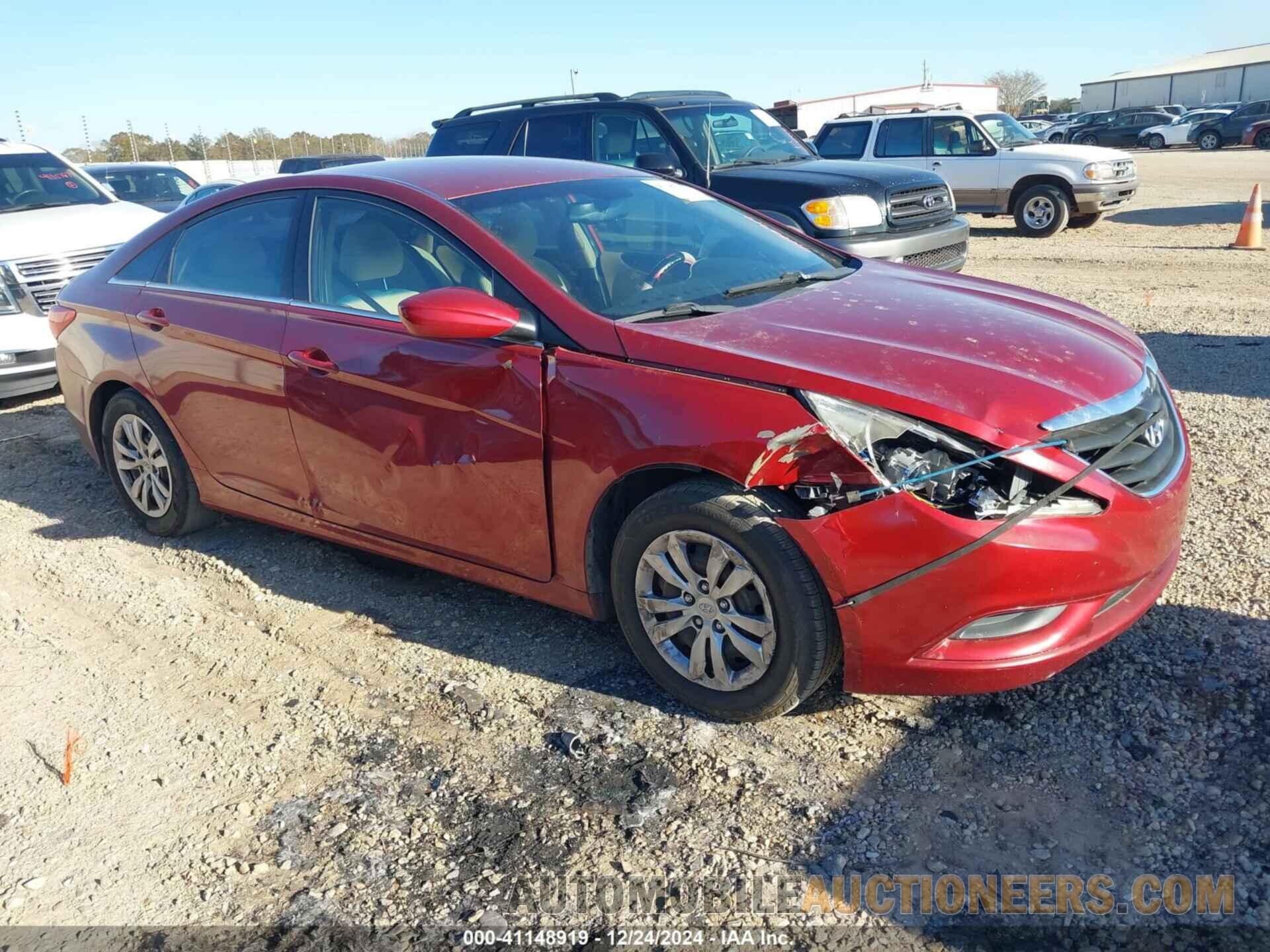 5NPEB4AC2DH571465 HYUNDAI SONATA 2013