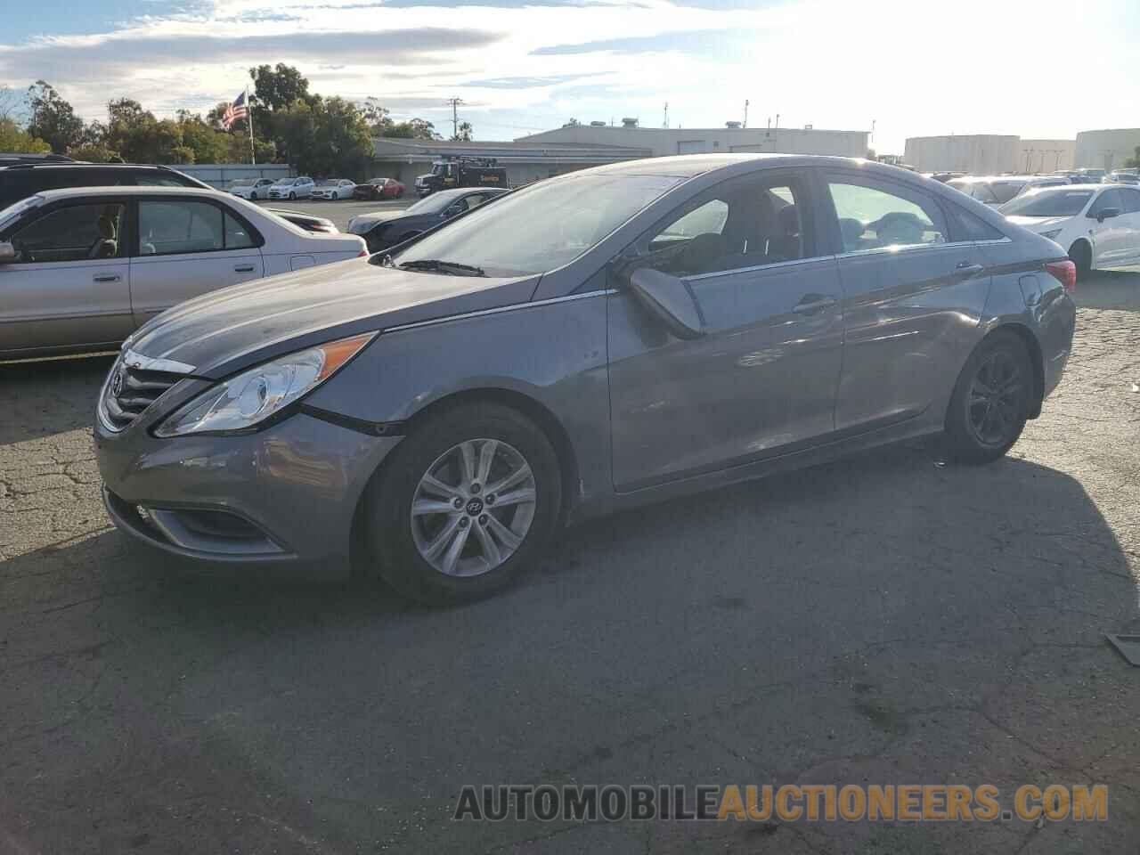 5NPEB4AC2DH657326 HYUNDAI SONATA 2013