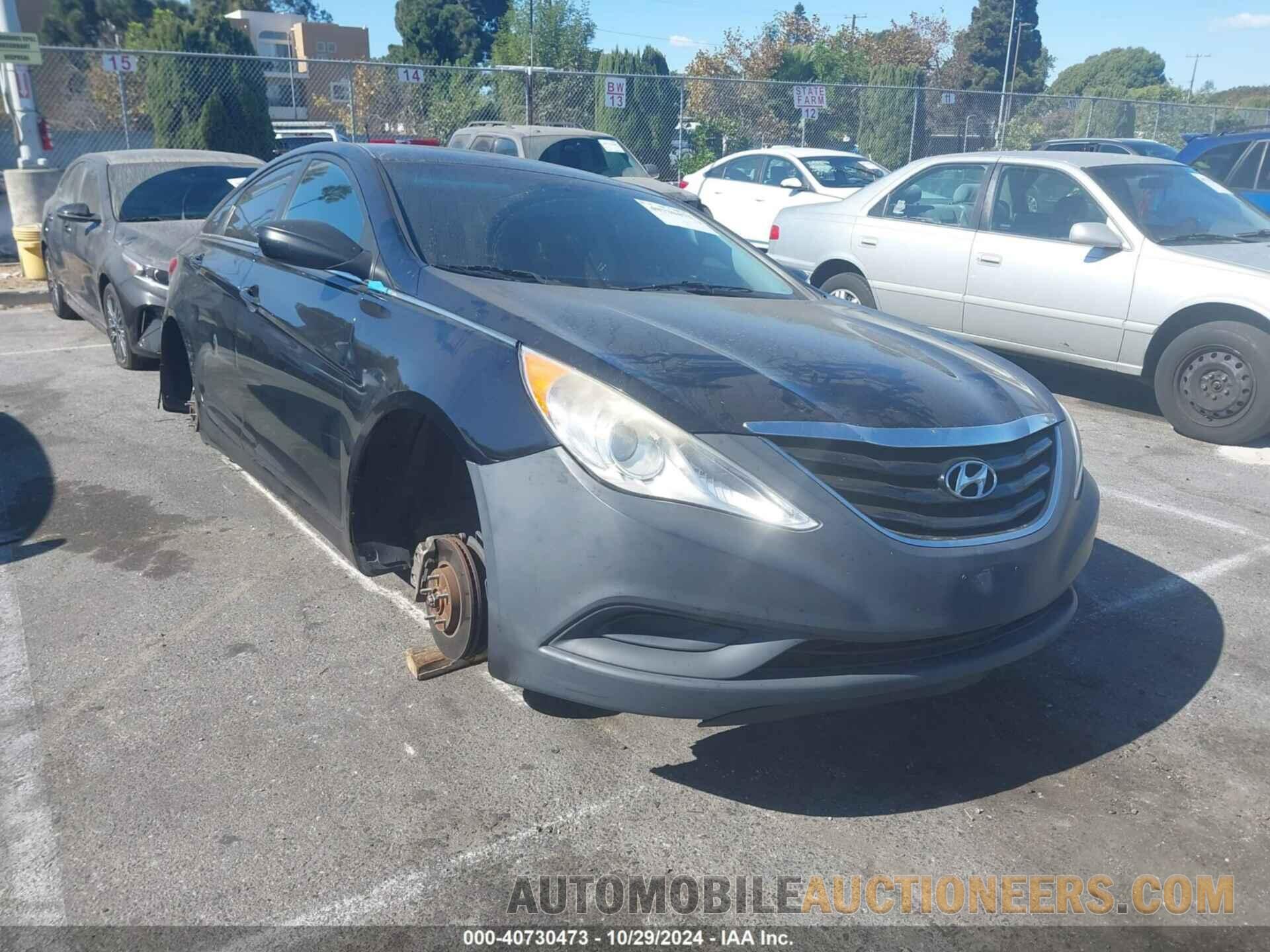 5NPEB4AC2DH675017 HYUNDAI SONATA 2013