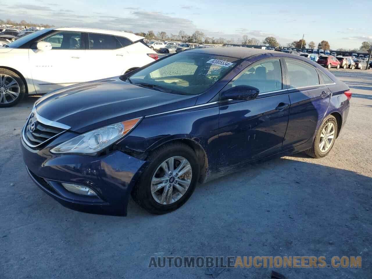 5NPEB4AC2DH732283 HYUNDAI SONATA 2013