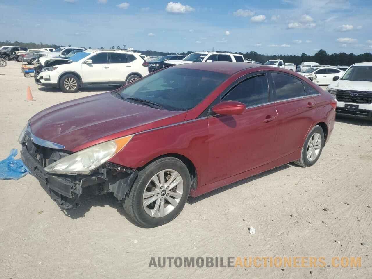 5NPEB4AC2EH839013 HYUNDAI SONATA 2014