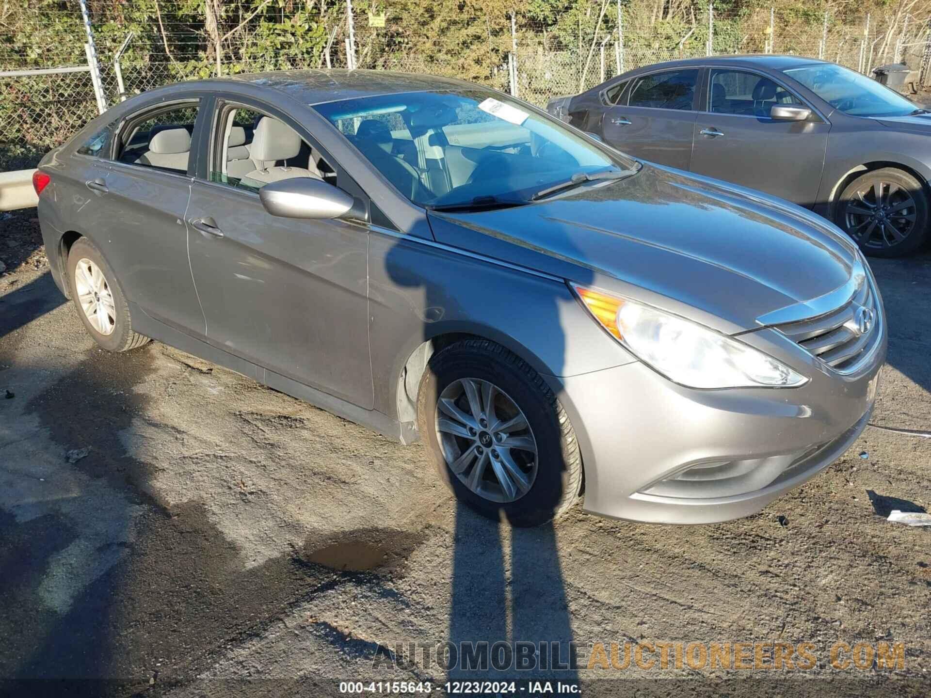 5NPEB4AC2EH861450 HYUNDAI SONATA 2014