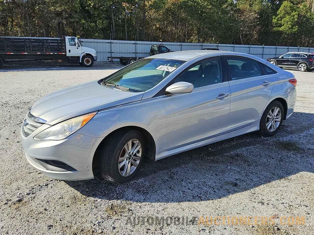 5NPEB4AC2EH889930 HYUNDAI SONATA 2014