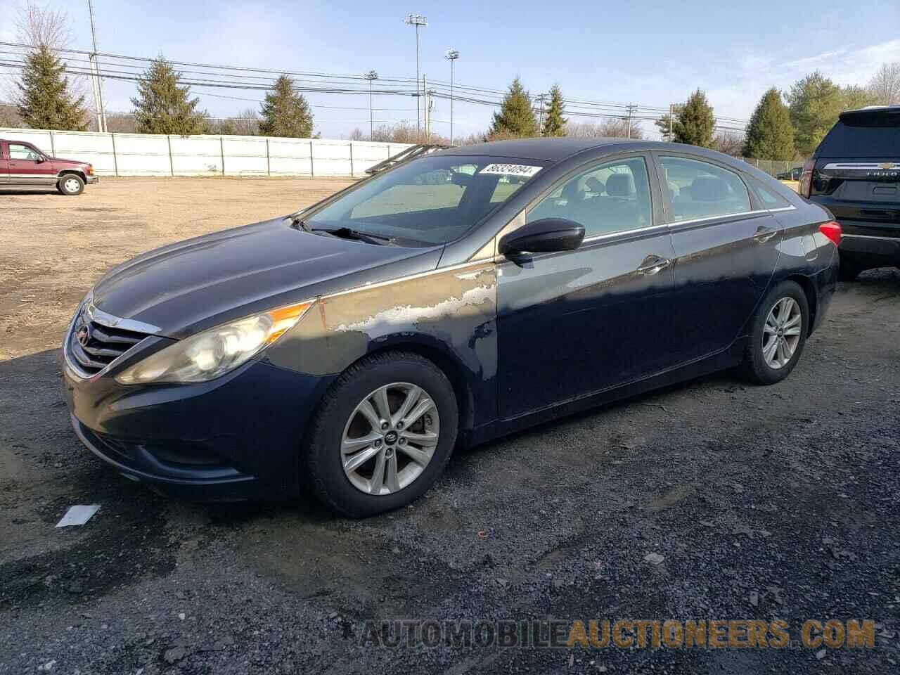 5NPEB4AC3BH010687 HYUNDAI SONATA 2011