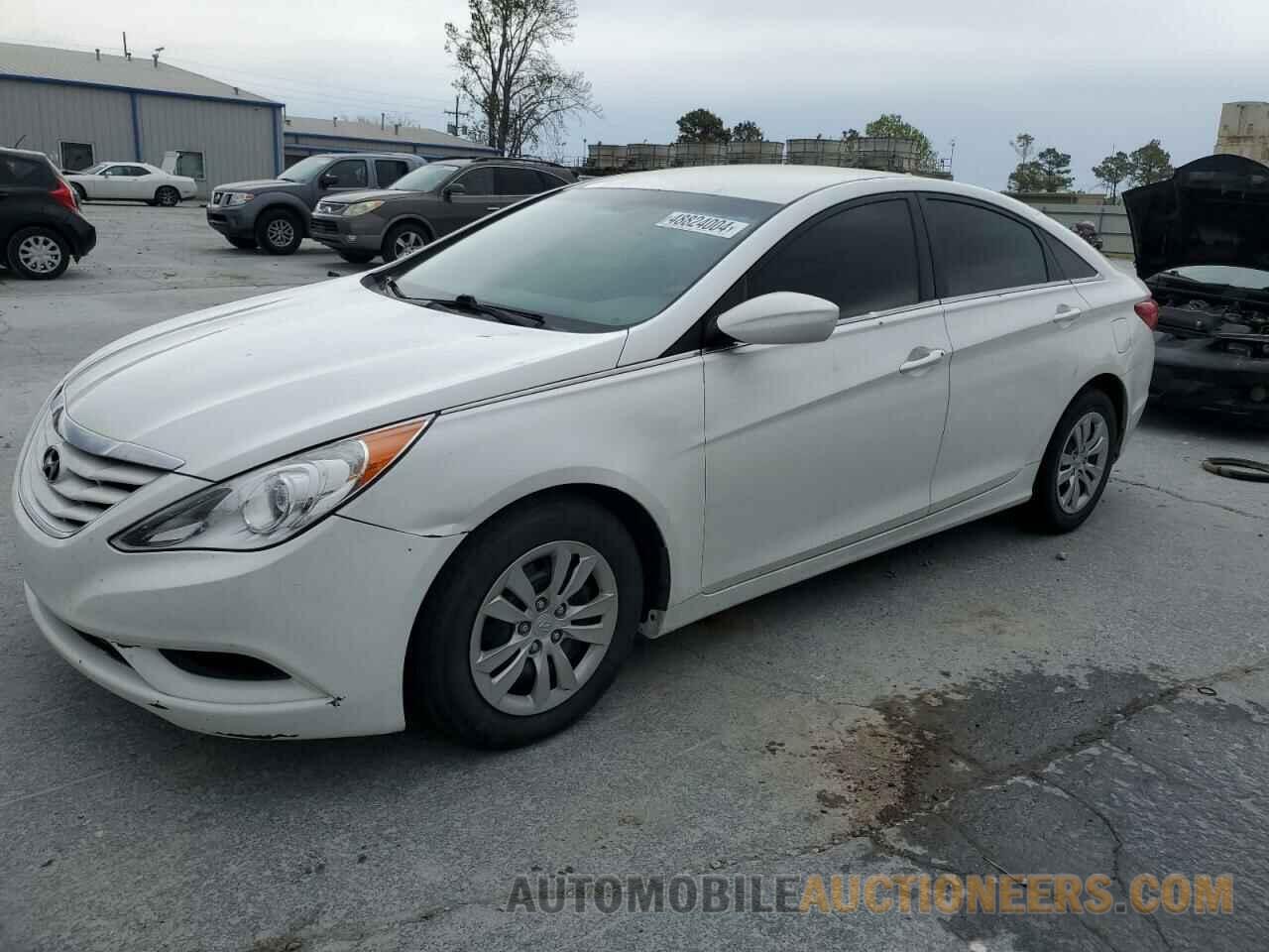 5NPEB4AC3BH020877 HYUNDAI SONATA 2011