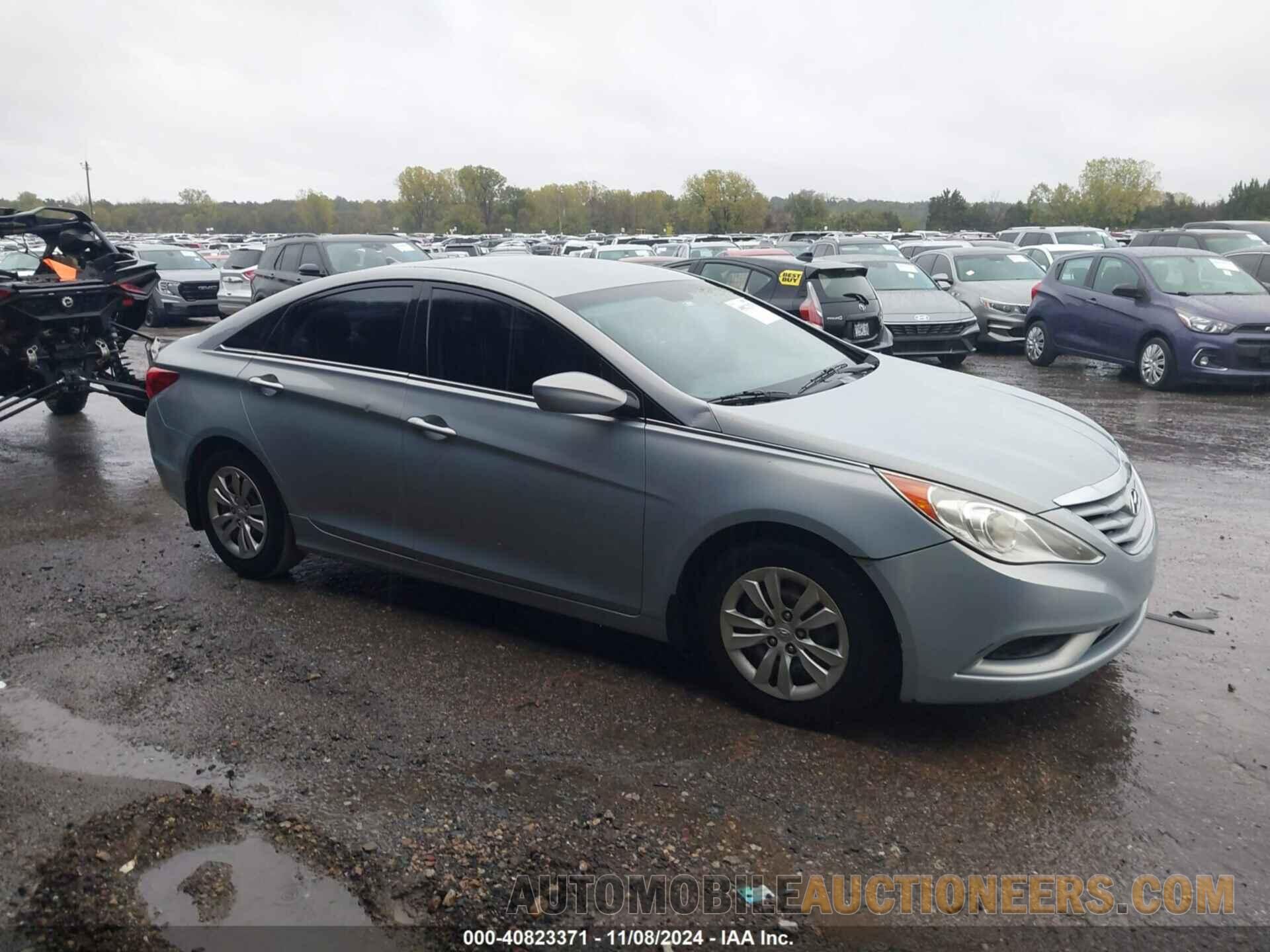 5NPEB4AC3BH030342 HYUNDAI SONATA 2011