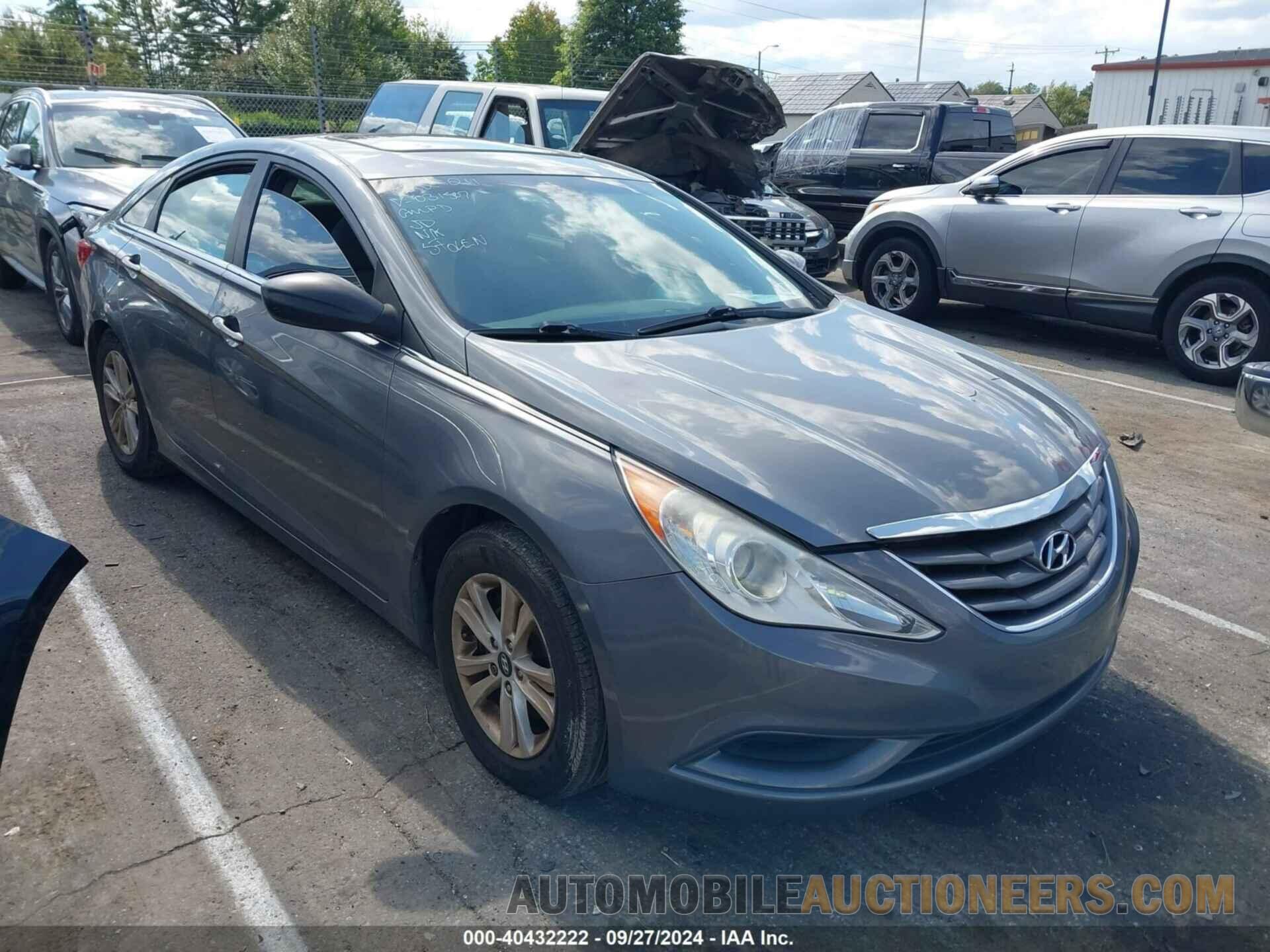 5NPEB4AC3BH031507 HYUNDAI SONATA 2011