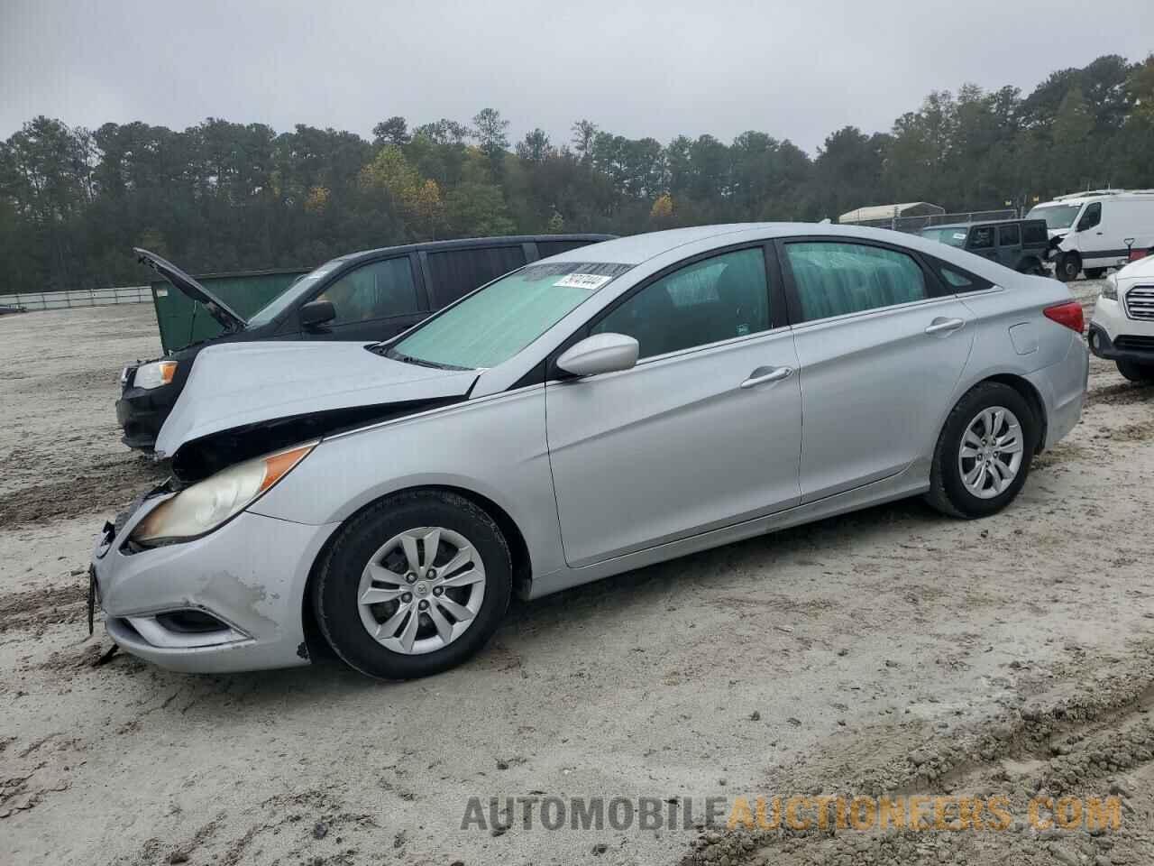 5NPEB4AC3BH036271 HYUNDAI SONATA 2011