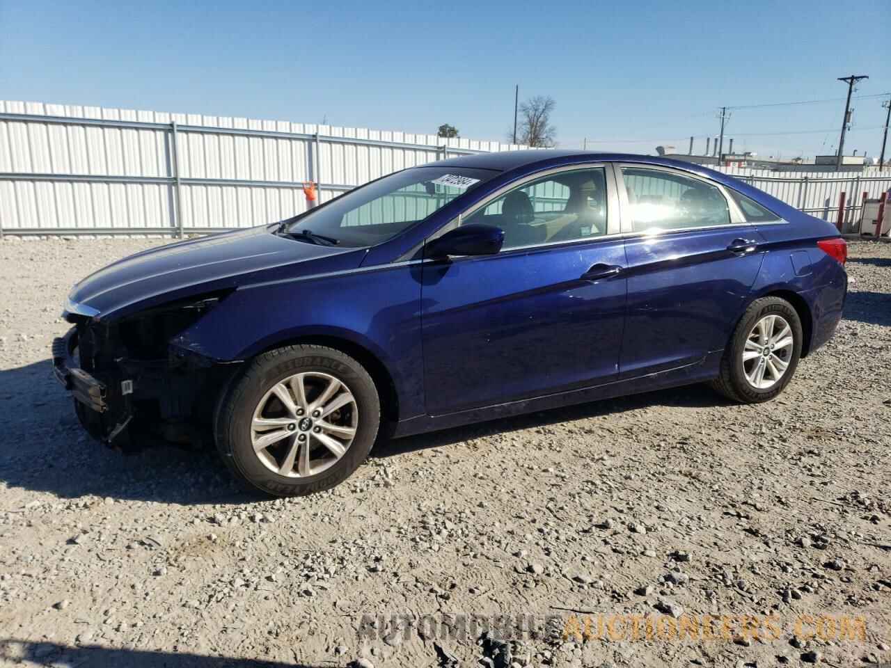 5NPEB4AC3BH078097 HYUNDAI SONATA 2011