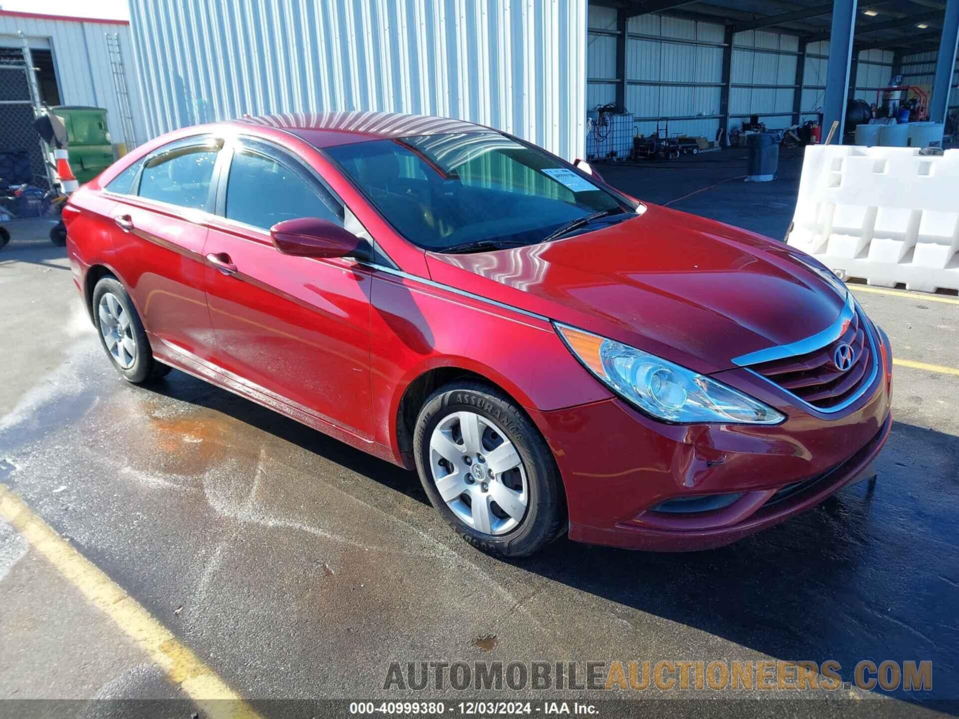 5NPEB4AC3BH185277 HYUNDAI SONATA 2011