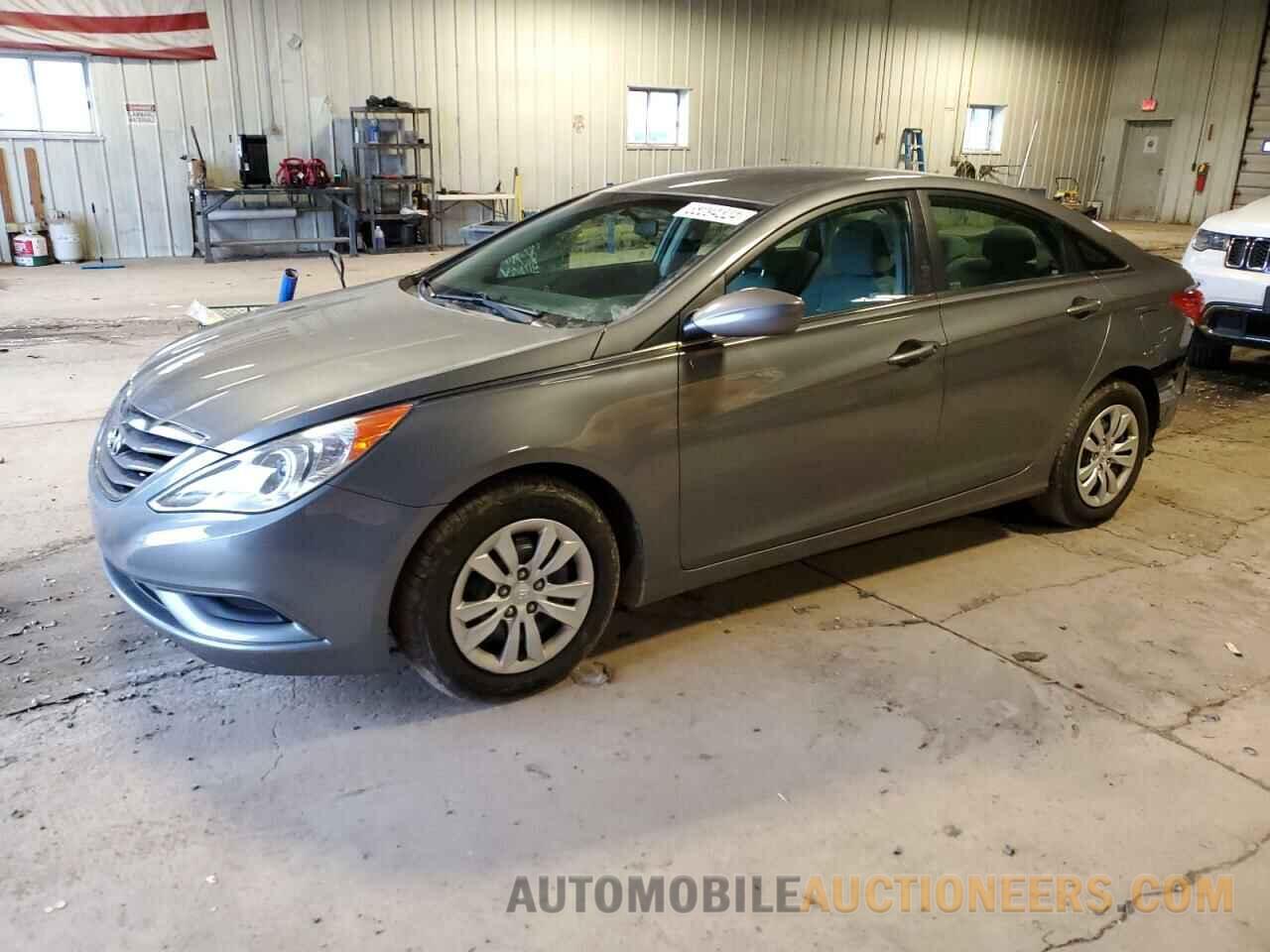 5NPEB4AC3BH271365 HYUNDAI SONATA 2011