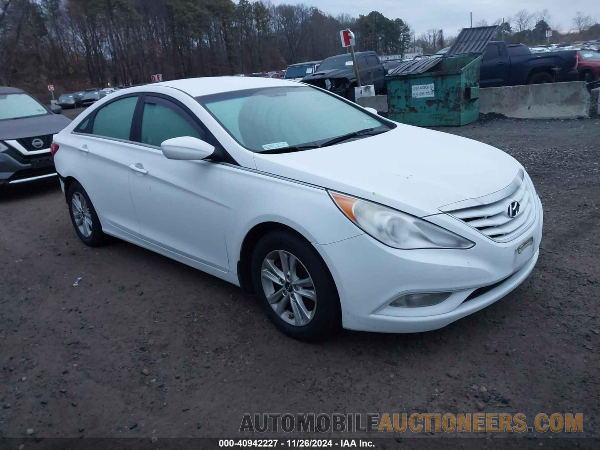 5NPEB4AC3DH565447 HYUNDAI SONATA 2013