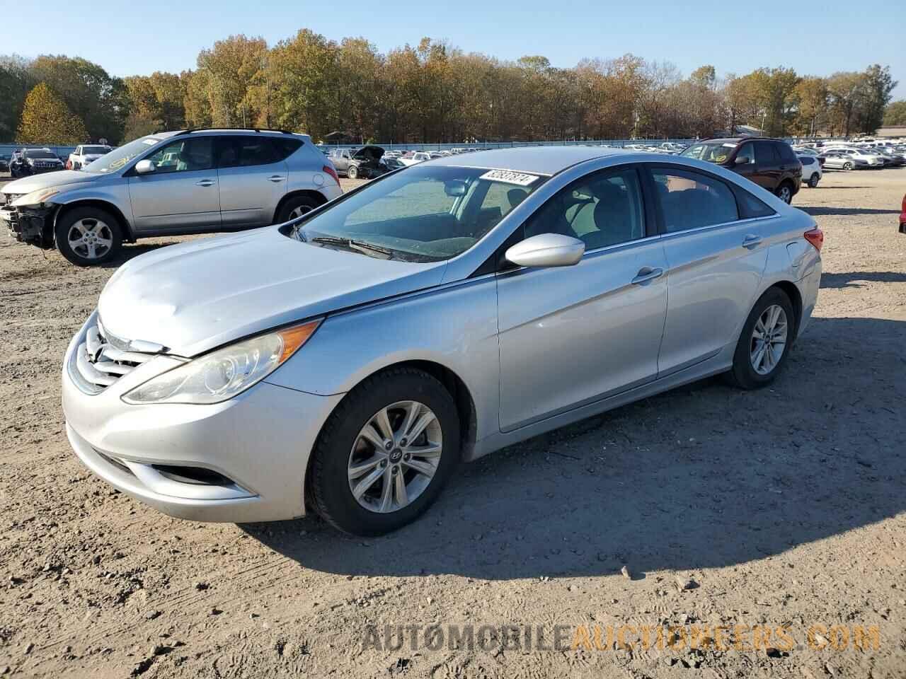 5NPEB4AC3DH682607 HYUNDAI SONATA 2013