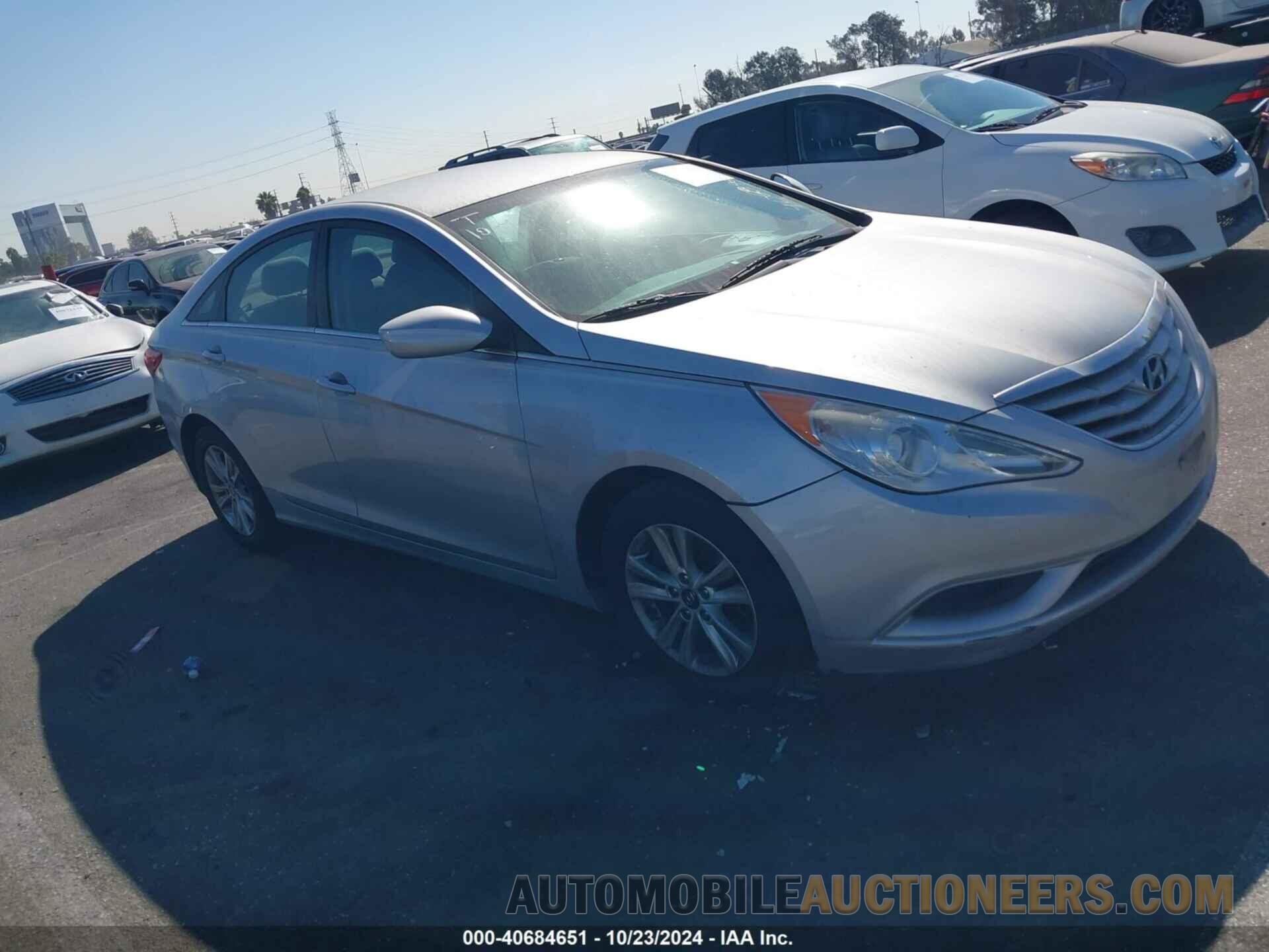 5NPEB4AC3DH722782 HYUNDAI SONATA 2013