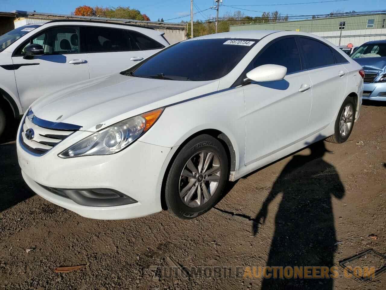 5NPEB4AC3EH838890 HYUNDAI SONATA 2014