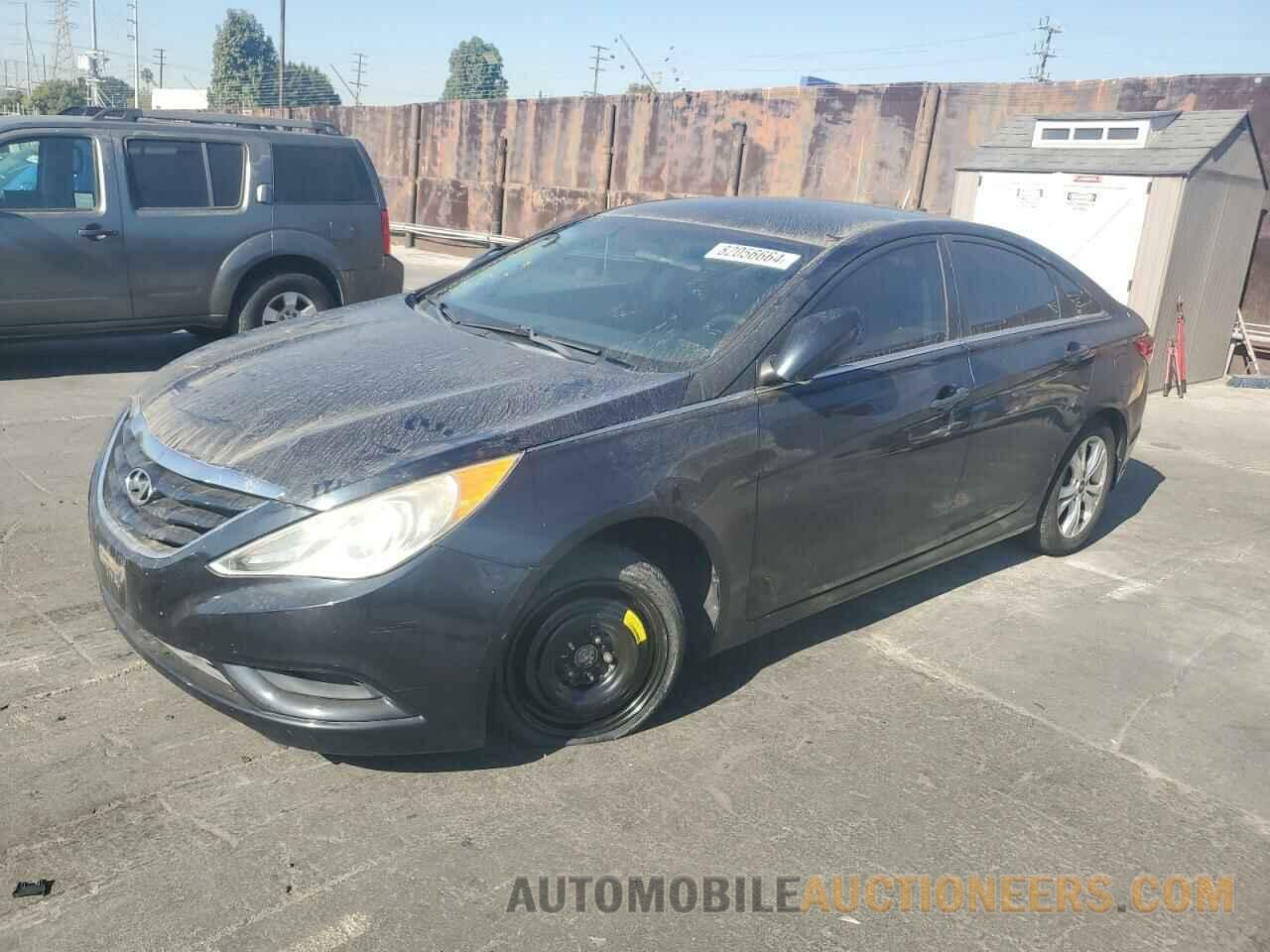 5NPEB4AC4BH069120 HYUNDAI SONATA 2011