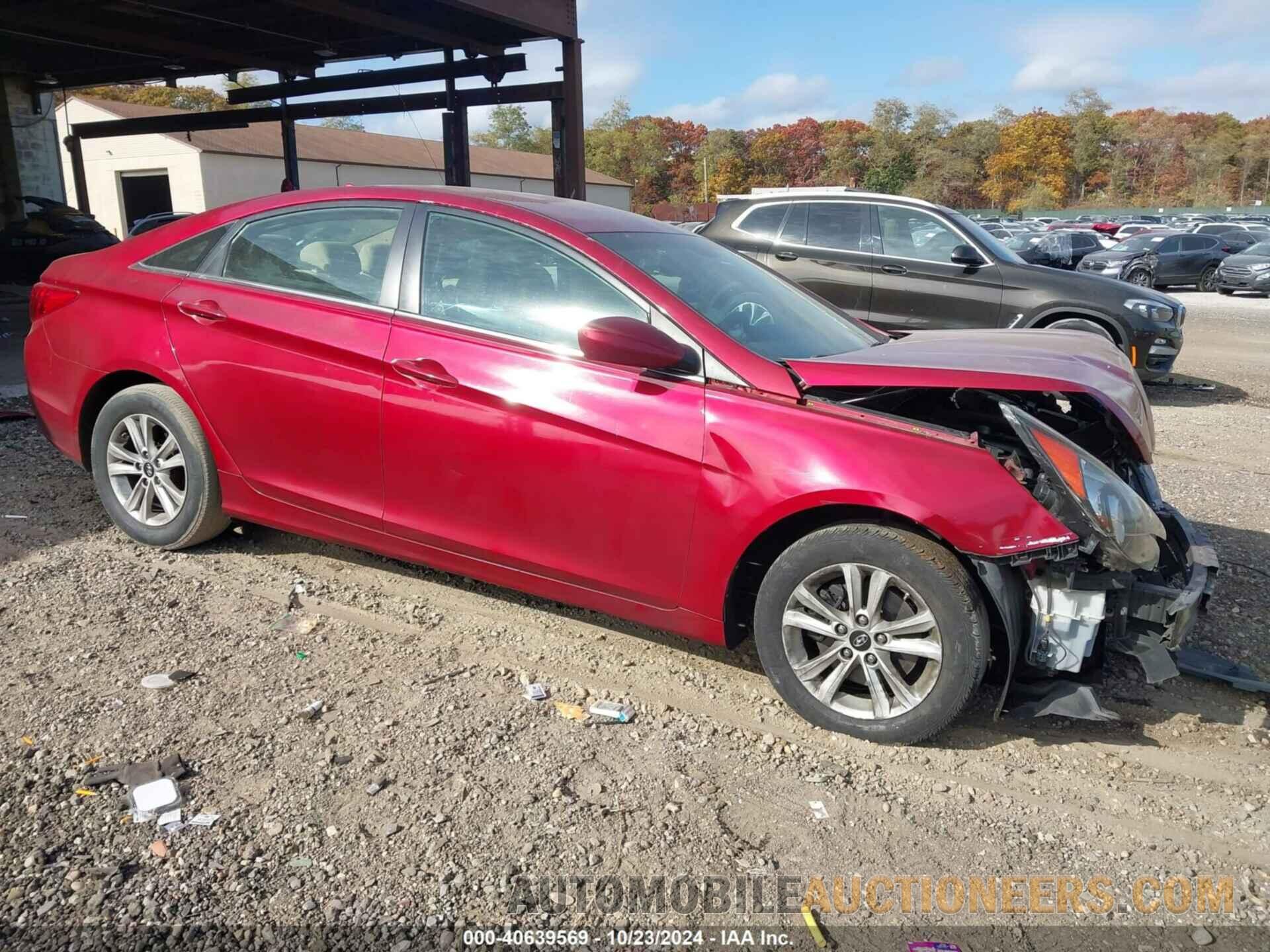 5NPEB4AC4BH072597 HYUNDAI SONATA 2011