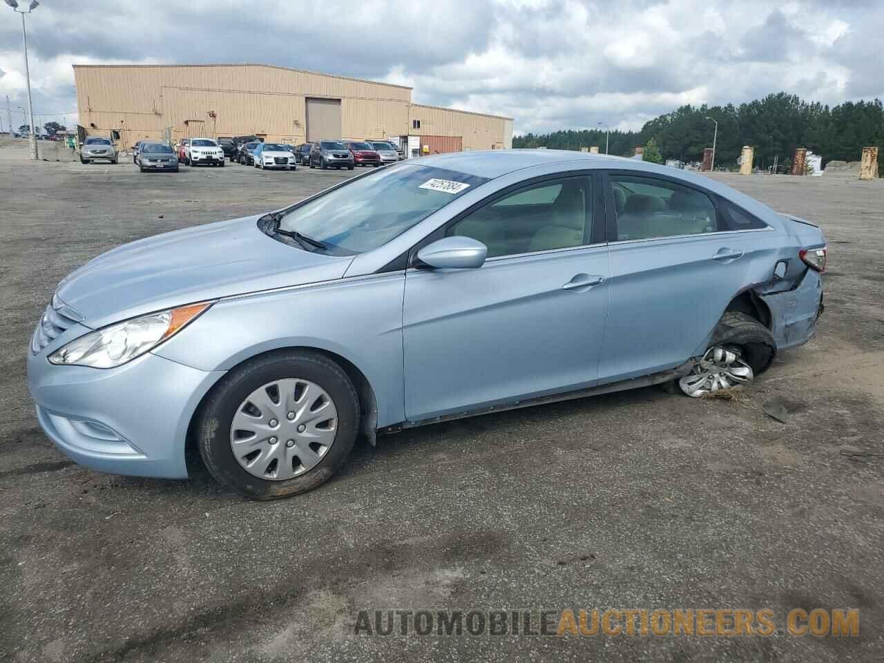 5NPEB4AC4BH142227 HYUNDAI SONATA 2011