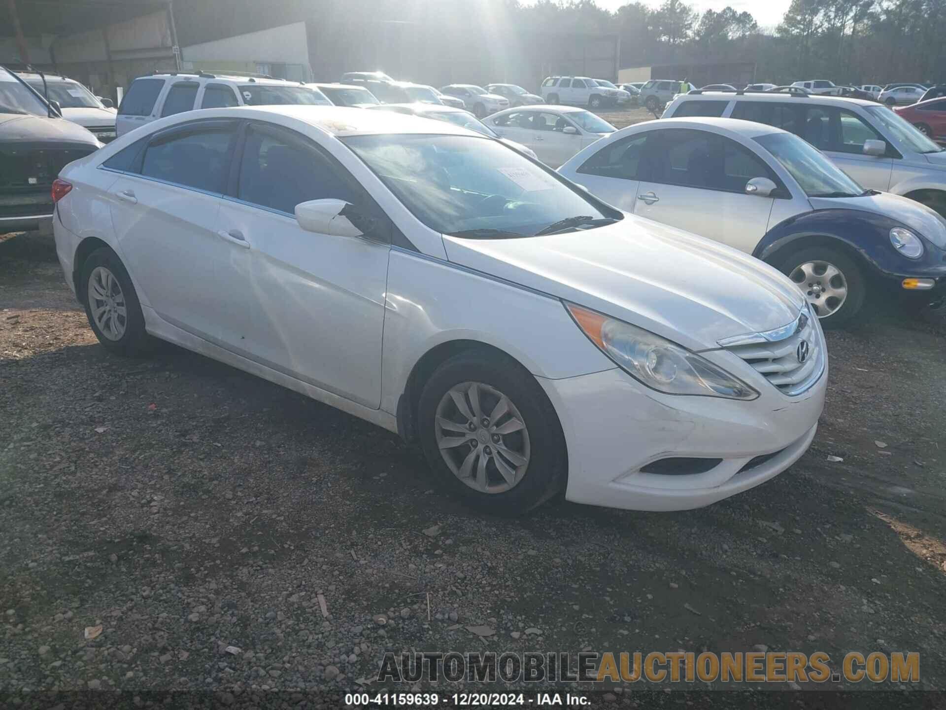 5NPEB4AC4BH146164 HYUNDAI SONATA 2011