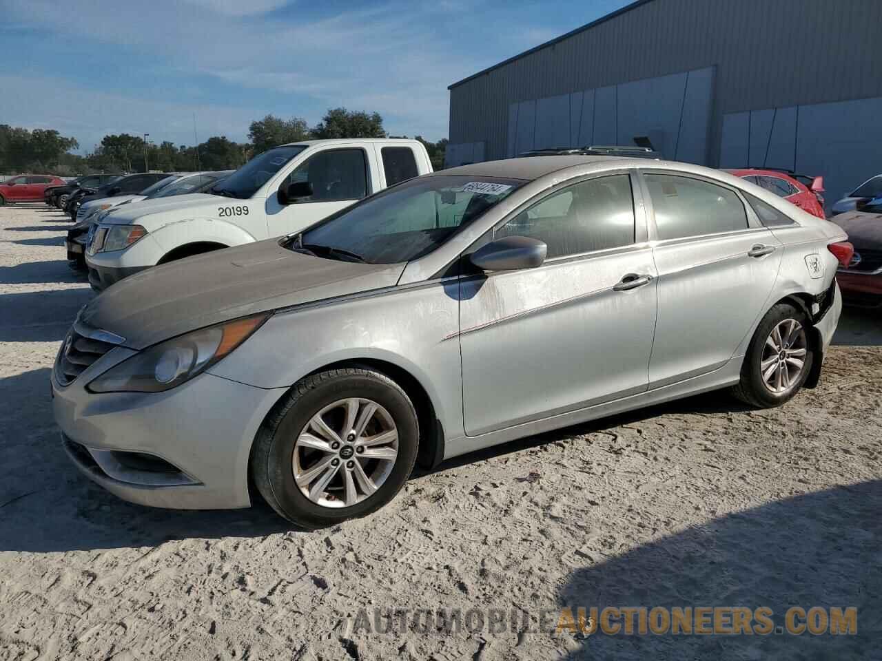 5NPEB4AC4BH152434 HYUNDAI SONATA 2011