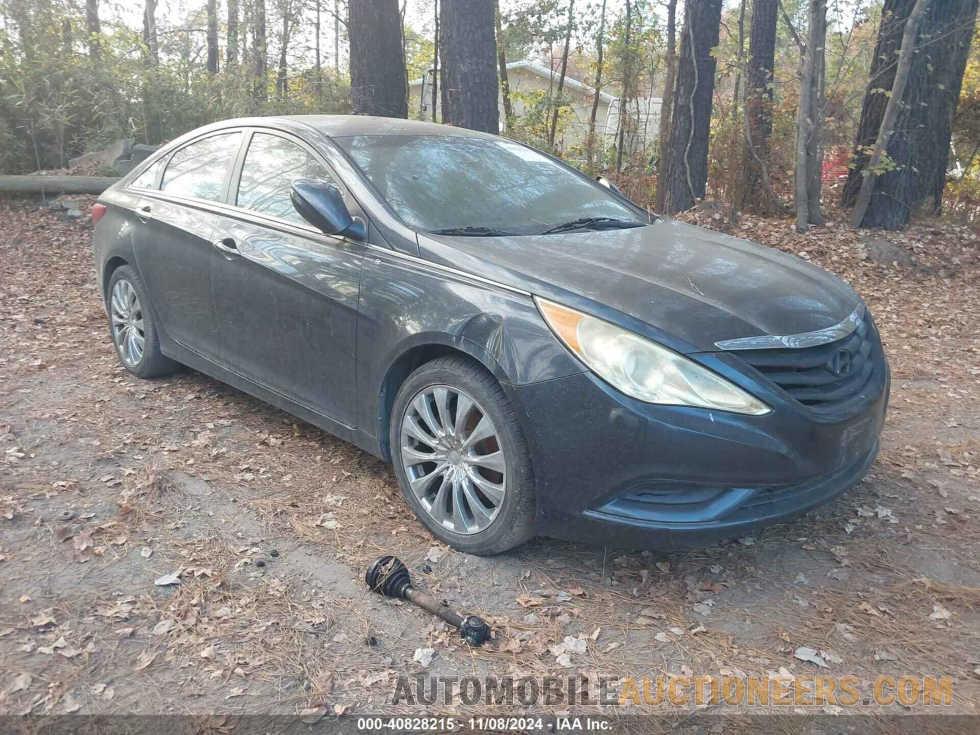 5NPEB4AC4BH228721 HYUNDAI SONATA 2011