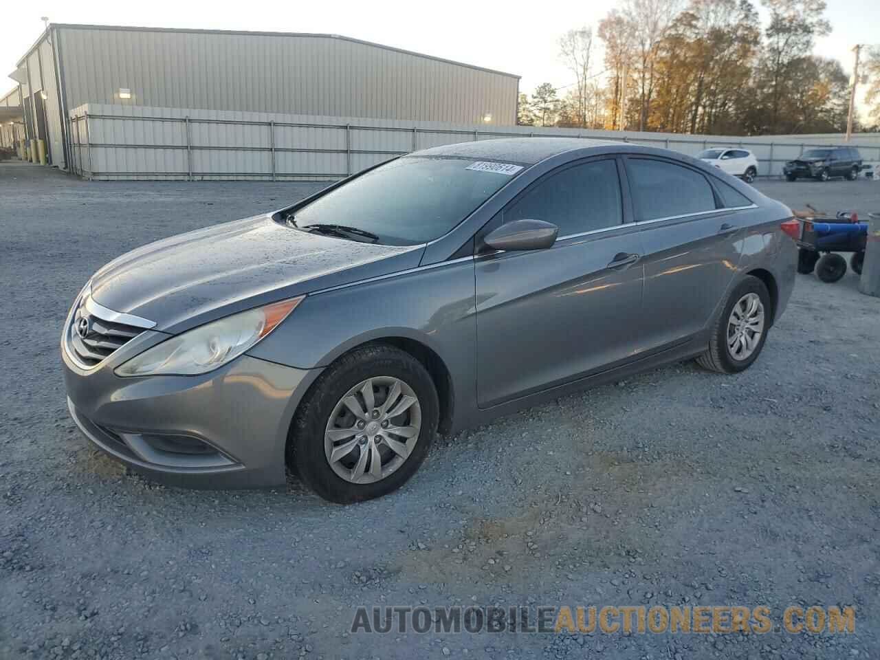 5NPEB4AC4BH246927 HYUNDAI SONATA 2011