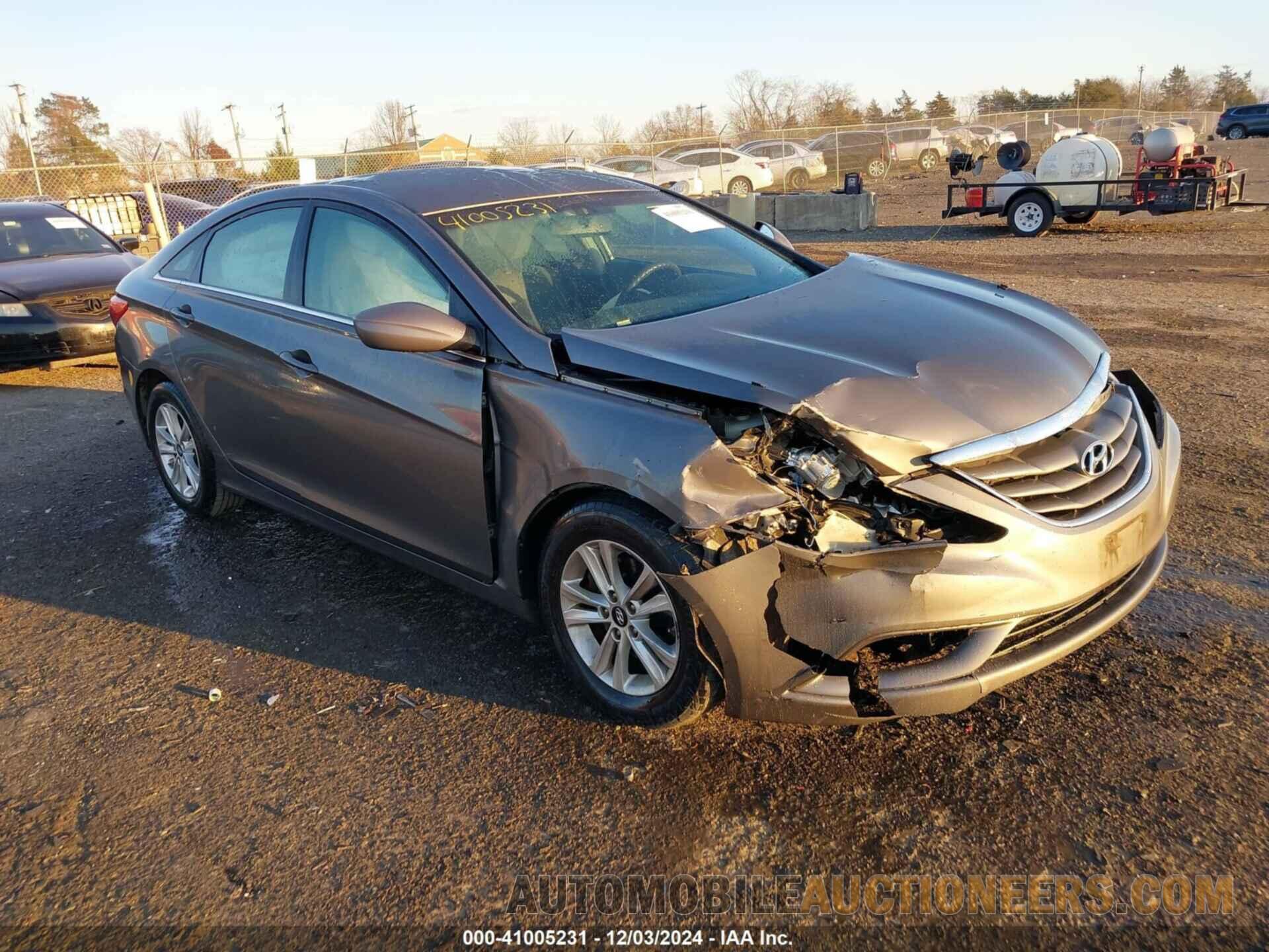 5NPEB4AC4BH295822 HYUNDAI SONATA 2011