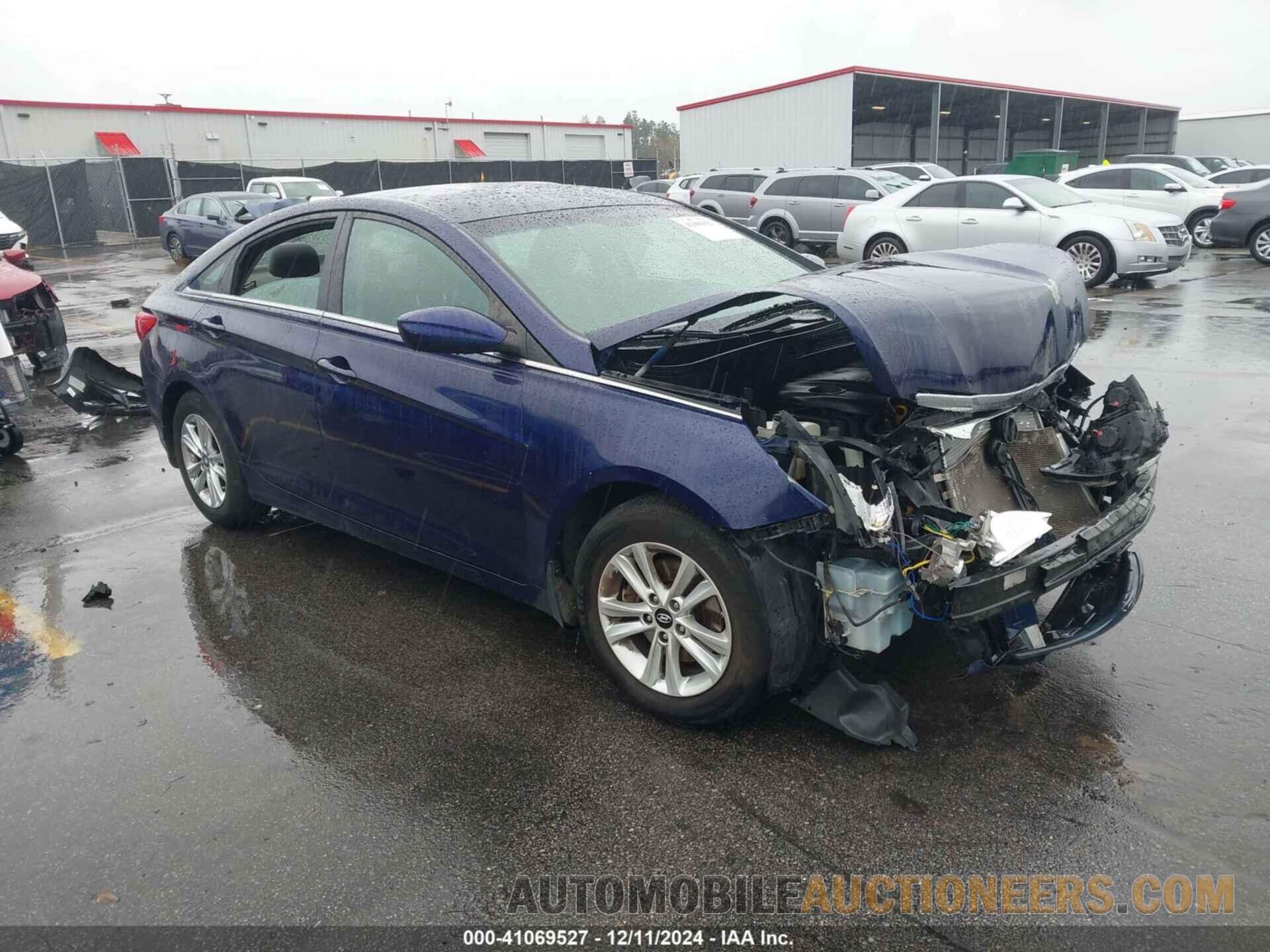 5NPEB4AC4CH404457 HYUNDAI SONATA 2012