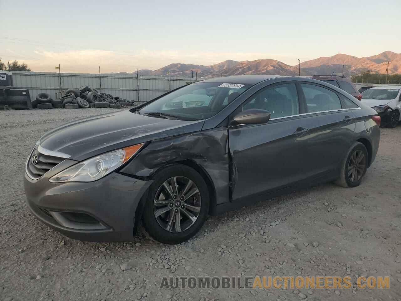 5NPEB4AC4DH788760 HYUNDAI SONATA 2013