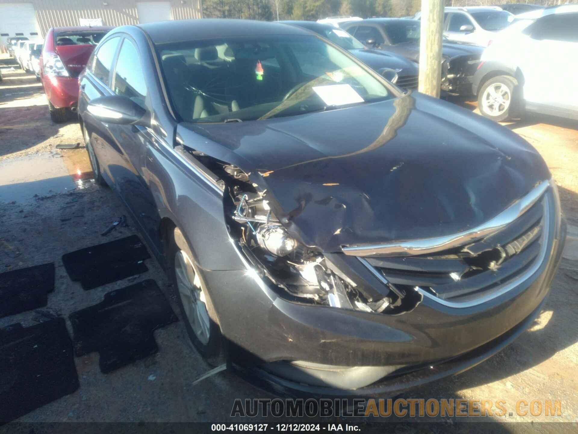 5NPEB4AC4EH831849 HYUNDAI SONATA 2014