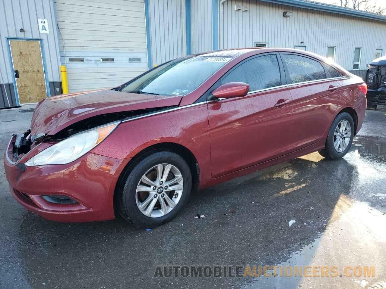 5NPEB4AC5BH036885 HYUNDAI SONATA 2011