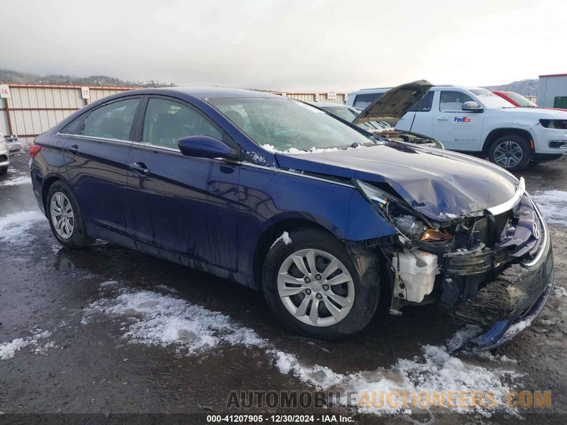 5NPEB4AC5BH051757 HYUNDAI SONATA 2011