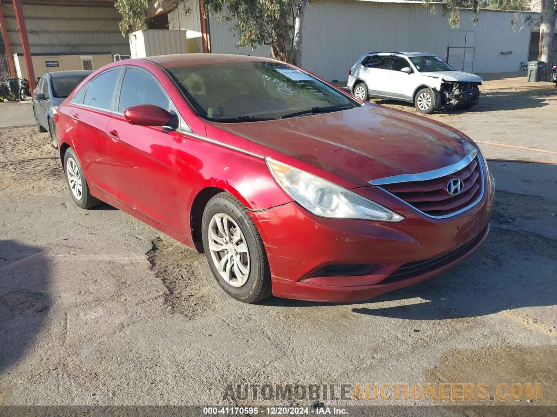 5NPEB4AC5BH064914 HYUNDAI SONATA 2011