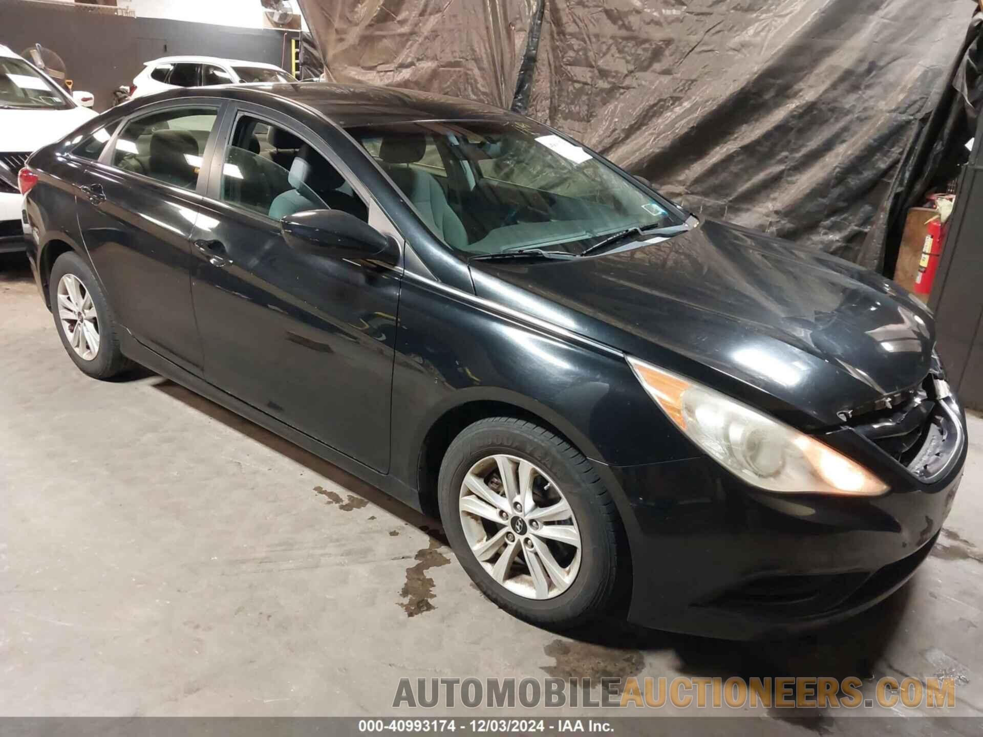 5NPEB4AC5BH086976 HYUNDAI SONATA 2011