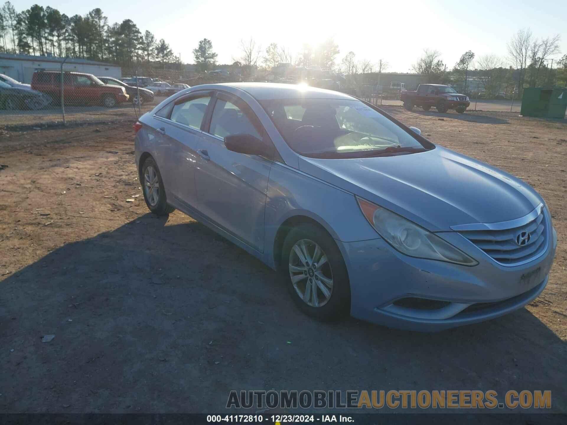 5NPEB4AC5BH113626 HYUNDAI SONATA 2011