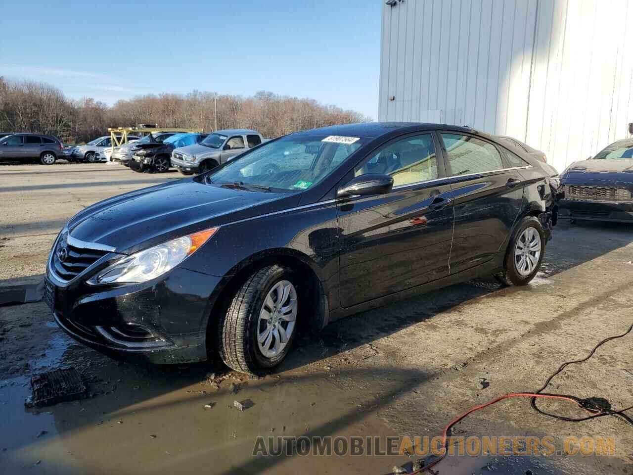 5NPEB4AC5BH129731 HYUNDAI SONATA 2011