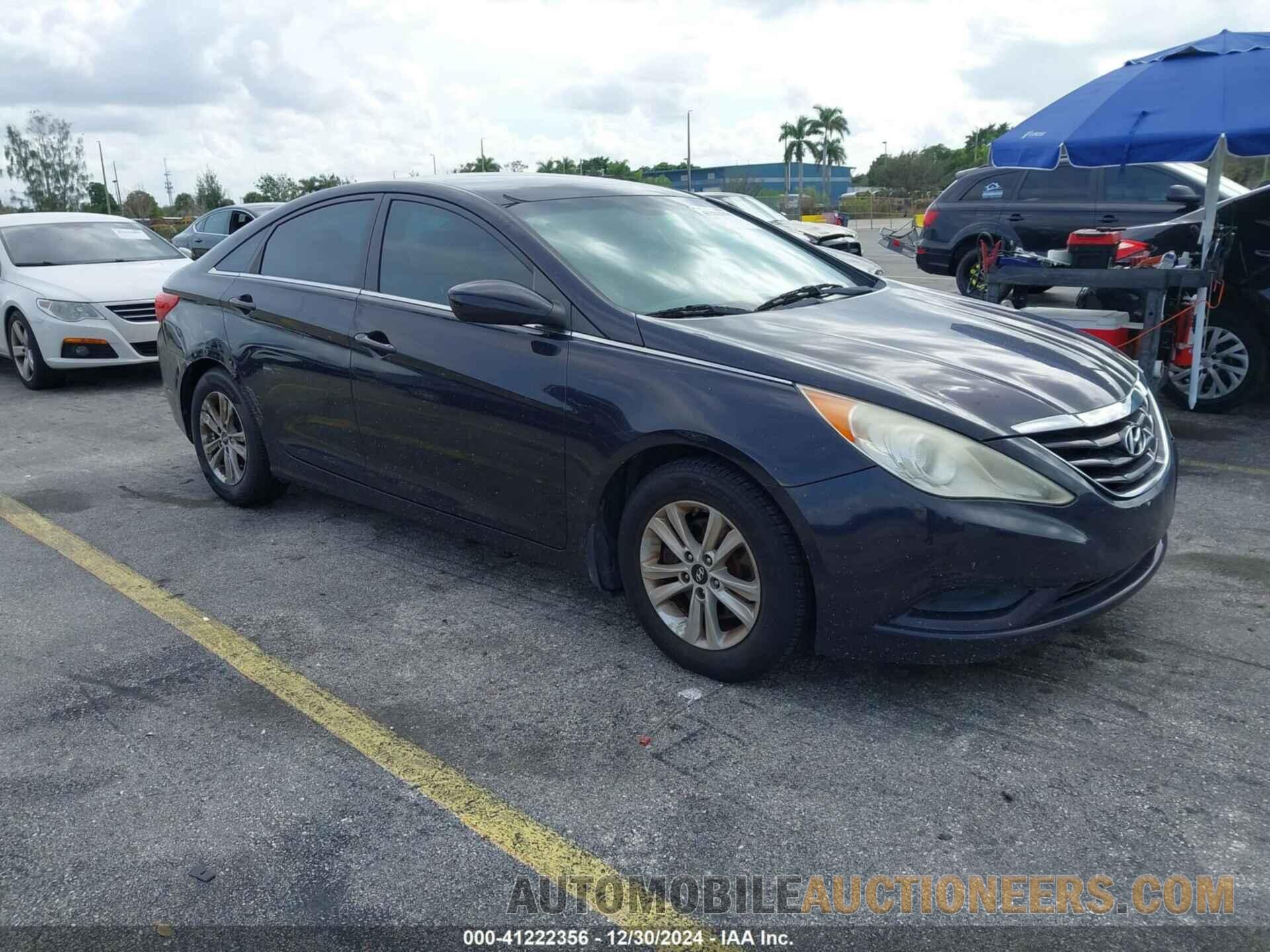 5NPEB4AC5BH140664 HYUNDAI SONATA 2011