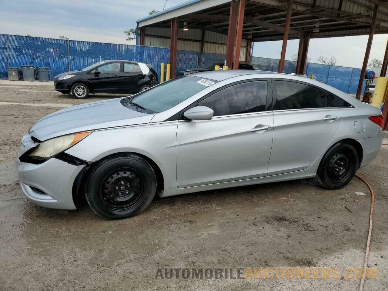 5NPEB4AC5BH189251 HYUNDAI SONATA 2011