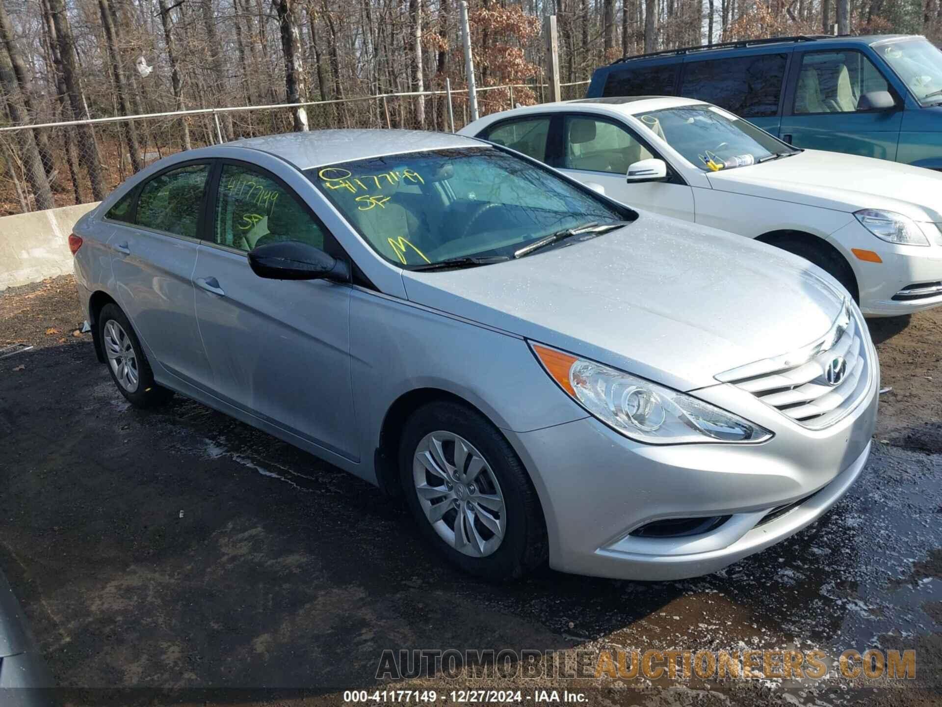 5NPEB4AC5BH239310 HYUNDAI SONATA 2011